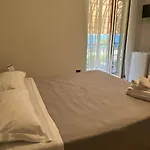 Hice Lungomare Fronte Mare Nocleg ze śniadaniem