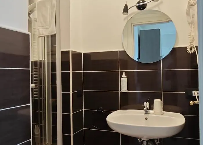 לינה וארוחת בוקר Hice Lungomare Fronte Mare קטנזארו