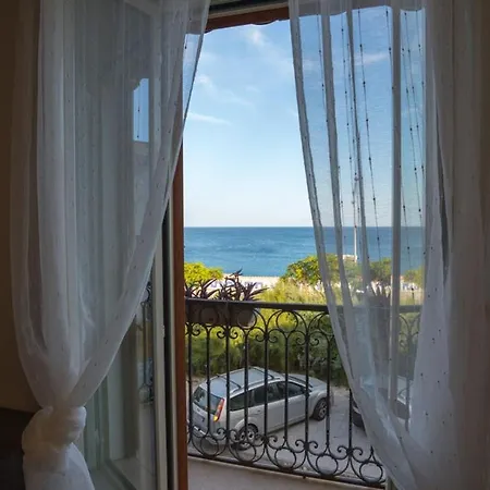 Hice Lungomare Fronte Mare 卡坦扎罗