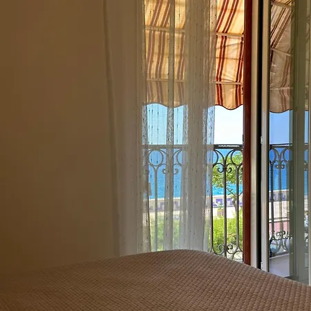 Bed and Breakfast Hice Lungomare Fronte Mare Καταντζάρο
