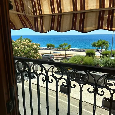 Bed & Breakfast Hice Lungomare Fronte Mare *