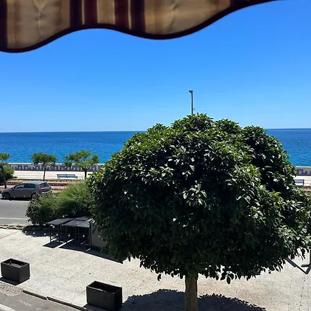 B&B Hice Lungomare Fronte Mare 카탄차로