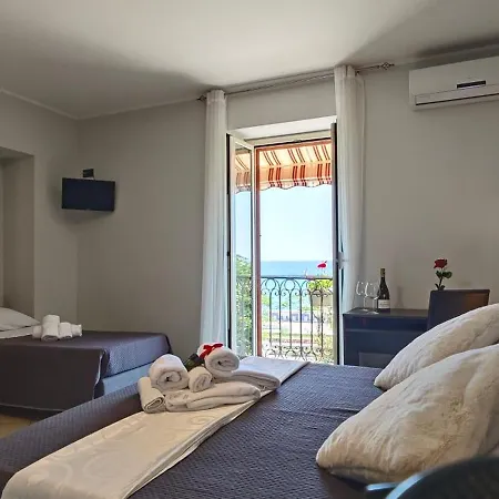 Bed and Breakfast Hice Lungomare Fronte Mare