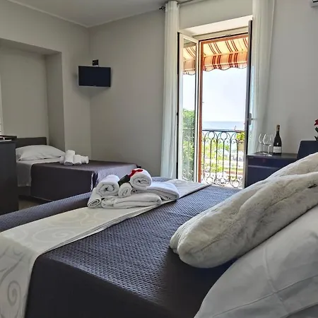 Bed and Breakfast Hice Lungomare Fronte Mare *
