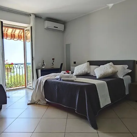 Hice Lungomare Fronte Mare