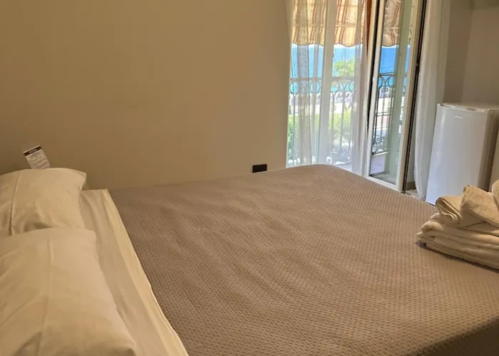 Hice Lungomare Fronte Mare Alojamento de Acomodação e Pequeno-almoço