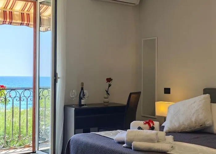 Hice Lungomare Fronte Mare Alojamento de Acomodação e Pequeno-almoço Catanzaro